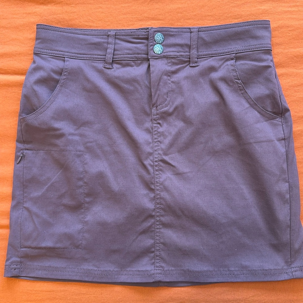 Prana skort size 6, never worn